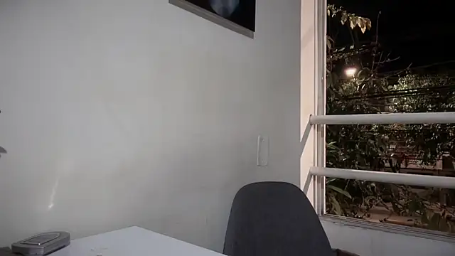 romeolovedark online show from November 26, 5:52 am