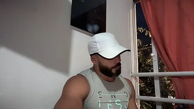 romeolovedark online show from December 3, 11:14 pm