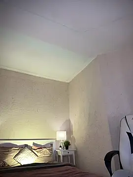 Snapshot of IvyHoney chatting on December 12, 6:47 am IvyHoney online show from December 12, 6:47 am