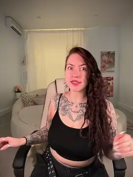 Snapshot of IvyHoney chatting on March 22, 6:43 am IvyHoney online show from March 22, 6:43 am
