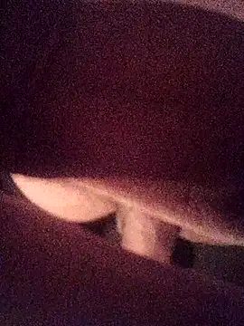 Snapshot of Invisiblesqz chatting on February 27, 12:38 pm Invisiblesqz online show from February 27, 12:38 pm