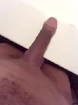 Snapshot of Invisiblesqz chatting on March 5, 6:53 am Invisiblesqz online show from March 5, 6:53 am