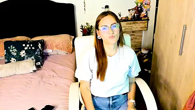 Xiimen online show from March 12, 10:28 pm