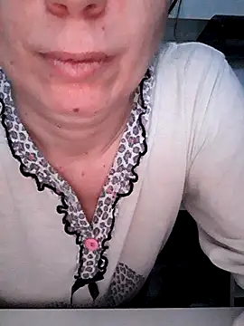 Moi Lina online show from January 7, 3:03 pm