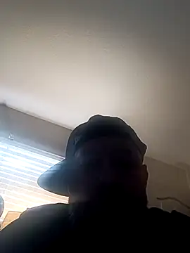 Snapshot of Erocksirlot@xh chatting on December 11, 8:18 pm Erocksirlotxh online show from December 11, 8:18 pm