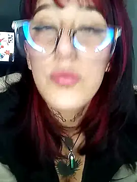 Mariana Joness online show from March 11, 2:32 am