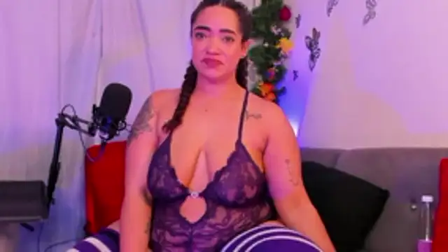 HannaMiillsxh online show from May 2, 1:16 pm