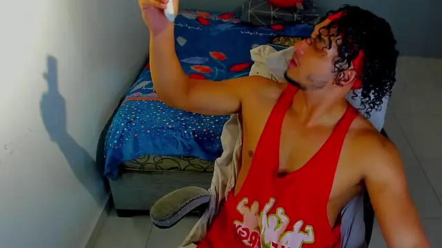 Kris Khalifa69 online show from January 16, 1:37 pm