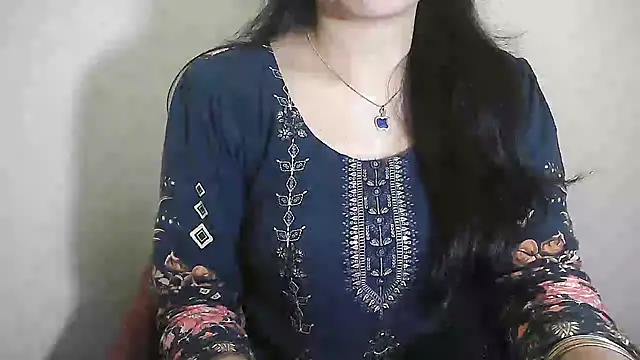Chanchal--Navya online show from December 25, 1:19 pm