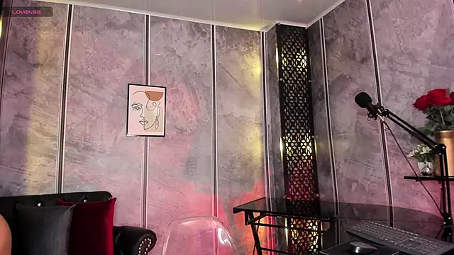 Amaraa Lewis online show from March 6, 12:09 pm