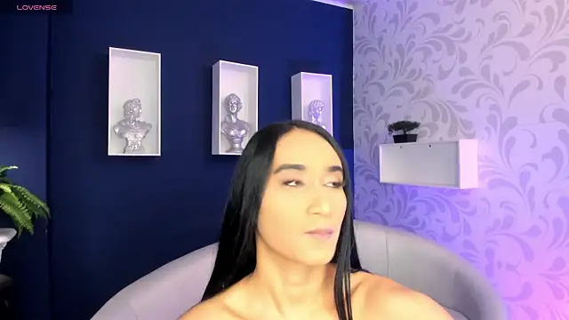 Amaraa Lewis online show from March 17, 12:14 pm