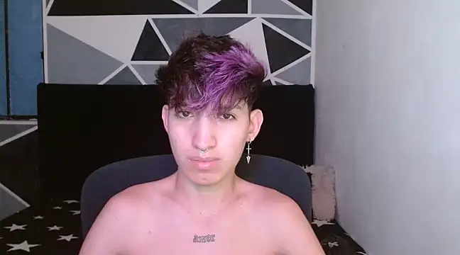 littlextreme online show from January 6, 2:48 am