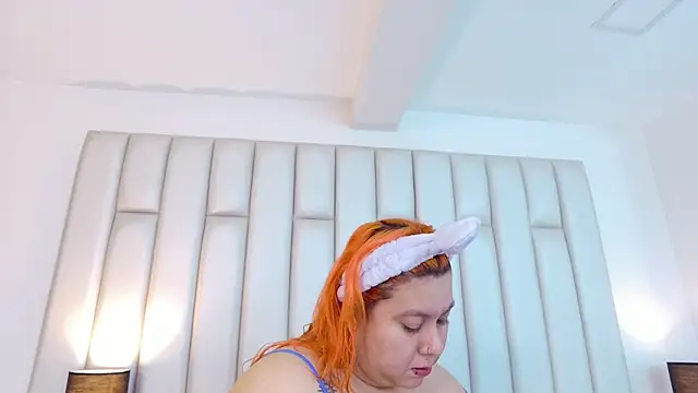 Snapshot of aandreaperez chatting on November 28, 11:57 am aandreaperez online show from November 28, 11:57 am