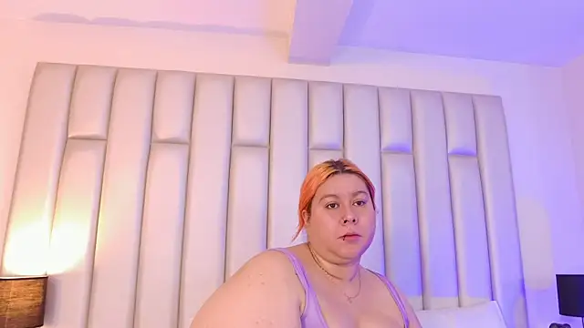 Snapshot of aandreaperez chatting on December 5, 11:41 am aandreaperez online show from December 5, 11:41 am