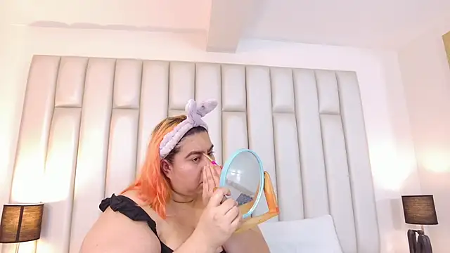 Snapshot of aandreaperez chatting on January 6, 11:36 am aandreaperez online show from January 6, 11:36 am