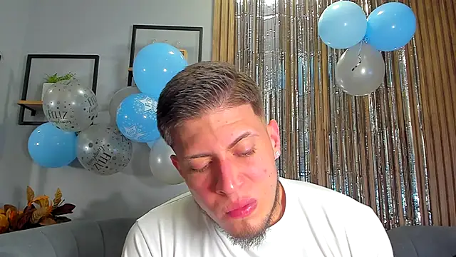 SebastianMaximoff online show from December 17, 12:22 pm