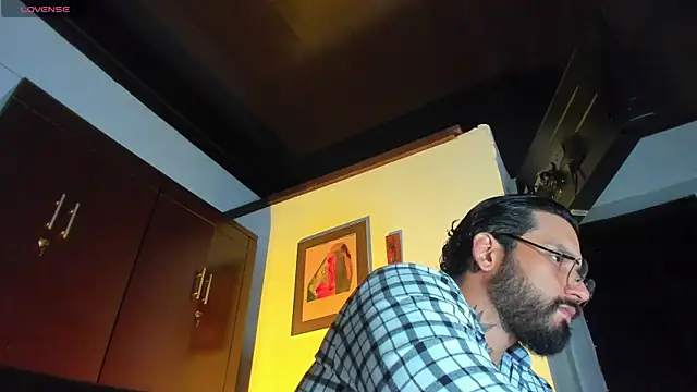 CamiloGray  online show from January 19, 3:38 pm