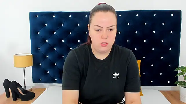 EvaLick online show from October 28, 6:39 am