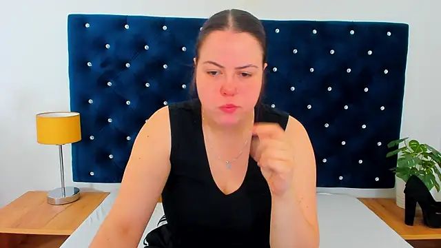 EvaLick online show from February 19, 7:26 am