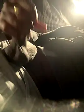 Snapshot of waakenda chatting on November 15, 2:20 am waakenda online show from November 15, 2:20 am