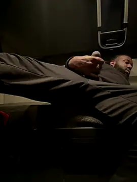 Snapshot of waakenda chatting on November 25, 12:10 am waakenda online show from November 25, 12:10 am