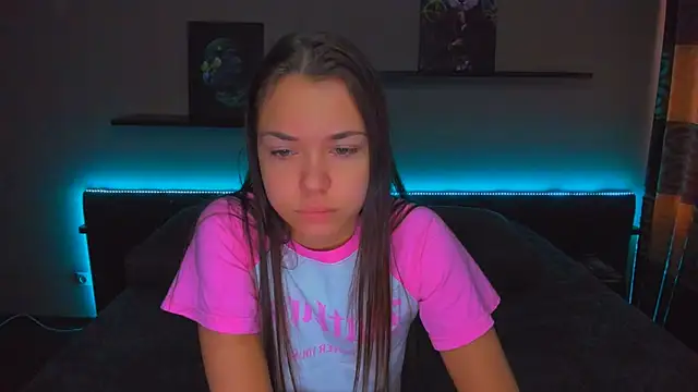 AlexaBarkley online show from October 8, 12:30 am