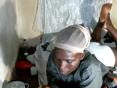 cute-shamza online show from December 20, 5:31 pm