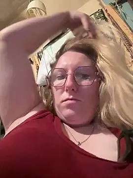 Snapshot of stormyybabe chatting on July 15, 3:50 pm stormyybabe online show from July 15, 3:50 pm