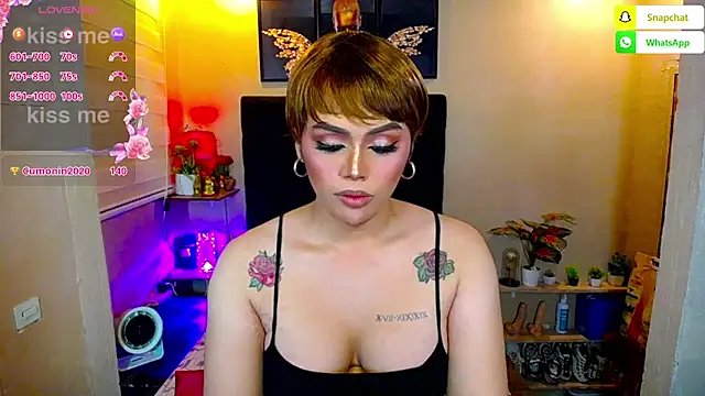 Snapshot of _MissKhimberlyXxx_ chatting on December 6, 7:56 pm MissKhimberlyXxx online show from December 6, 7:56 pm