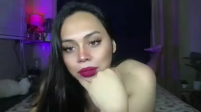 Snapshot of _MissKhimberlyXxx_ chatting on January 20, 10:37 pm MissKhimberlyXxx online show from January 20, 10:37 pm