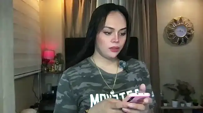 Snapshot of _MissKhimberlyXxx_ chatting on January 26, 7:42 am MissKhimberlyXxx online show from January 26, 7:42 am