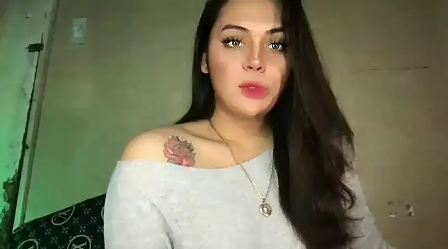 Snapshot of _MissKhimberlyXxx_ chatting on February 3, 6:49 pm MissKhimberlyXxx online show from February 3, 6:49 pm
