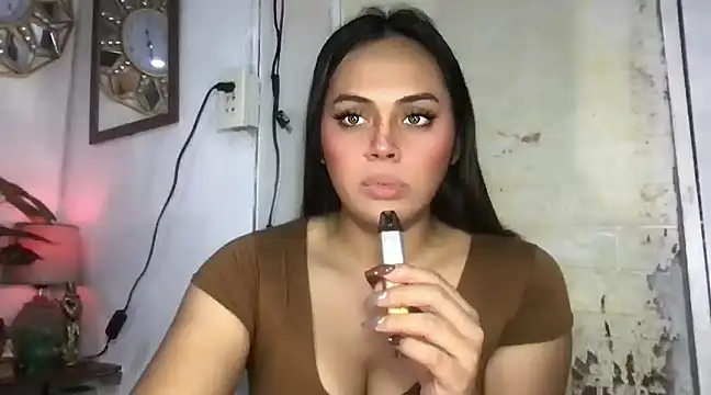 Snapshot of _MissKhimberlyXxx_ chatting on February 4, 4:29 pm MissKhimberlyXxx online show from February 4, 4:29 pm