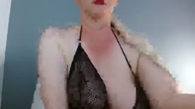 keiila  online show from March 10, 6:35 pm