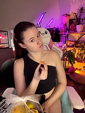 sweetest pie online show from December 16, 5:29 pm