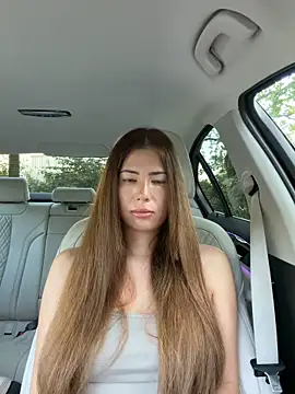 Snapshot of clairewntr chatting on June 18, 6:45 pm clairewntr online show from June 18, 6:45 pm