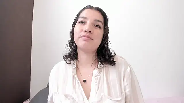 carmesix online show from April 15, 4:14 pm