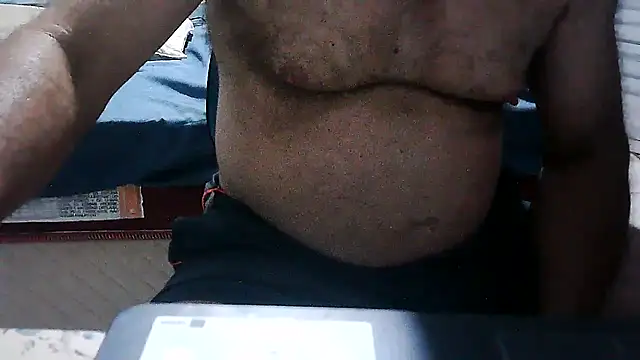 Snapshot of eduar570 chatting on February 21, 1:50 am eduar570 online show from February 21, 1:50 am