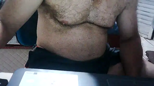 Snapshot of eduar570 chatting on March 3, 12:17 am eduar570 online show from March 3, 12:17 am