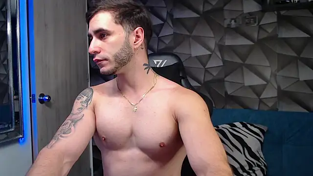 Latino stud4u online show from October 3, 11:24 pm