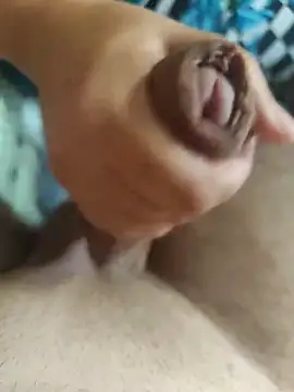 Snapshot of LovlyAnnie chatting on October 24, 7:27 am LovlyAnnie online show from October 24, 7:27 am