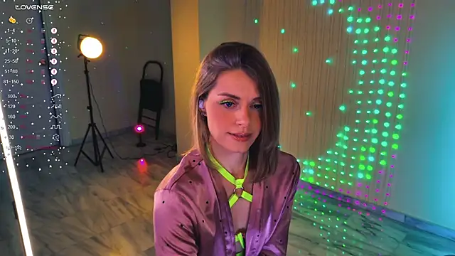 Arielle  03 online show from May 24, 9:42 pm
