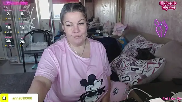 femme fatale1 online show from October 30, 9:11 am