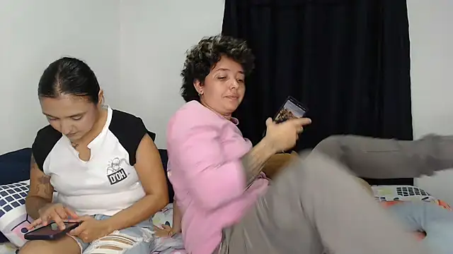 Snapshot of kathy_luisa chatting on July 16, 12:49 am kathy luisa online show from July 16, 12:49 am