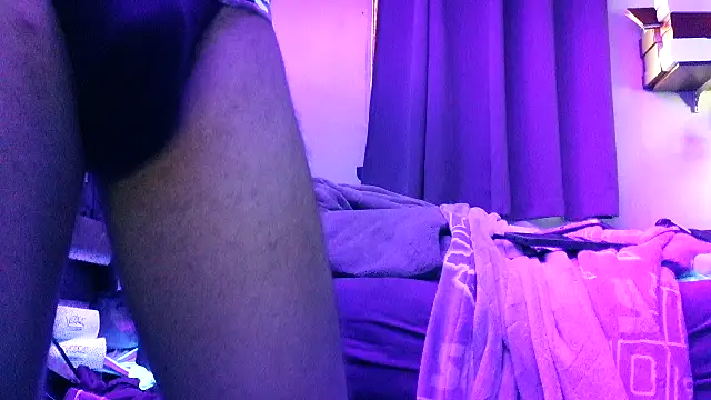 Cloudd Kingg Iceyyy online show from May 28, 8:39 pm