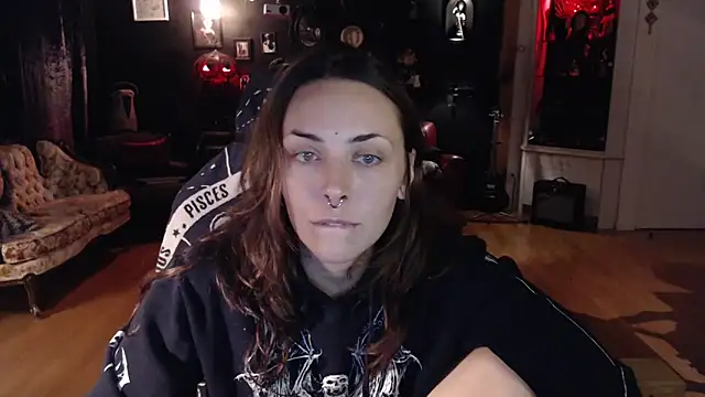 gothstripper online show from September 25, 12:36 am