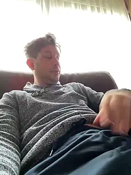 Snapshot of Taxidriver1988 chatting on December 29, 1:49 pm Taxidriver1988 online show from December 29, 1:49 pm