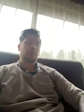 Snapshot of Taxidriver1988 chatting on February 4, 8:46 am Taxidriver1988 online show from February 4, 8:46 am