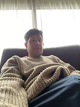 Snapshot of Taxidriver1988 chatting on February 10, 10:53 am Taxidriver1988 online show from February 10, 10:53 am