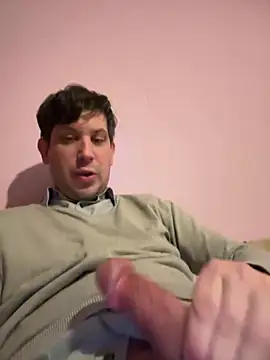 Snapshot of Taxidriver1988 chatting on February 11, 7:59 pm Taxidriver1988 online show from February 11, 7:59 pm